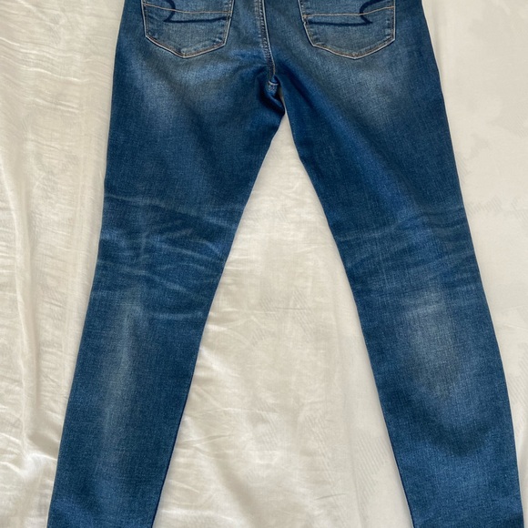 American Eagle Jeans - Picture 3 of 5